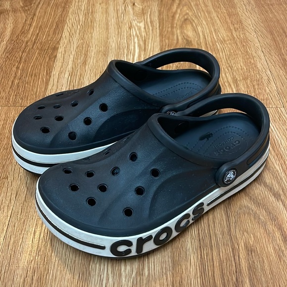 CROCS Other - GUC Crocs Bayabands Clogs in Black and White Sz M4/W6